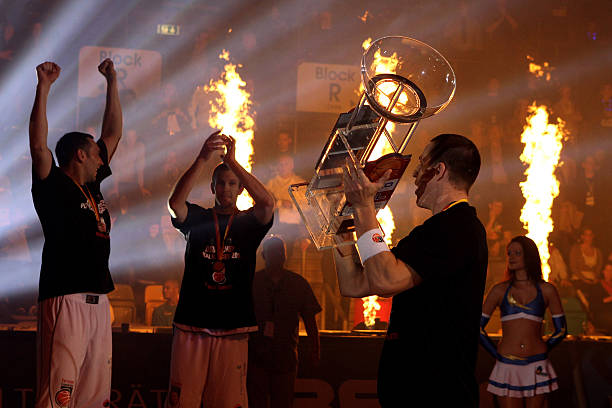 席宋凯会见 席宋凯会见